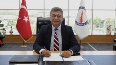 Kütahya Dumlupınar Üniversitesi (DPÜ) Rektörü Prof. Dr. Süleyman Kızıltoprak, Türk