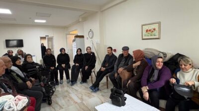 Kütahya’nın Tavşanlı ilçesinde değerler eğitimi kapsamında gerçekleştirilen huzurevi ziyareti, genç