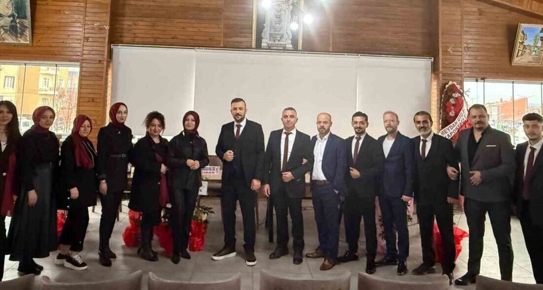 Kütahya’nın Tavşanlı ilçesinde gerçekleştirilen Berberler ve Kuaförler Odası başkanlık seçimlerinde,