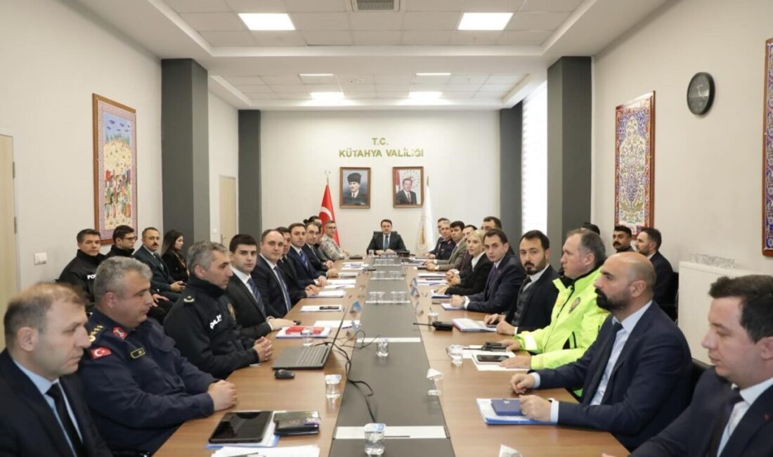 Kütahya Valisi Musa Işın, devletin temel görevlerinden birinin vatandaşların huzur