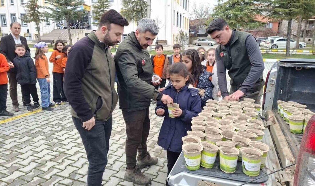 Kütahya’nın Hisarcık ilçesinde doğa sevgisini küçük yaşta aşılamak amacıyla anlamlı