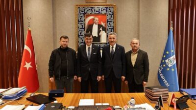 Kütahya Belediye Başkanı Eyüp Kahveci, Ordu’nun Kabadüz Belediye Başkanı Yener