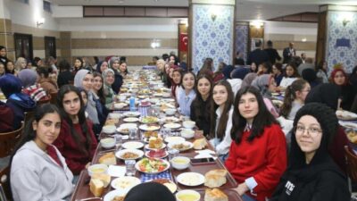 Kütahya’nın Tavşanlı İlçesinde “Maarifin Kalbinde Ramazan” etkinlikleri kapsamında Devlet Ana