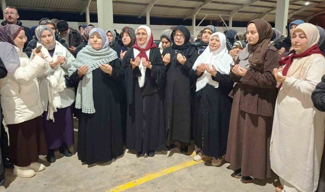 Kütahya’nın Hisarcık ve Emet ilçelerinden, Diyanet İşleri Başkanlığı organizasyonuyla umreye