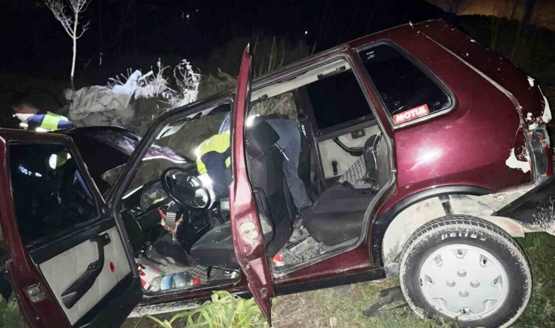 Kütahya’nın Emet ilçesinde otomobilin şarampole yuvarlanması sonucu meydana gelen trafik