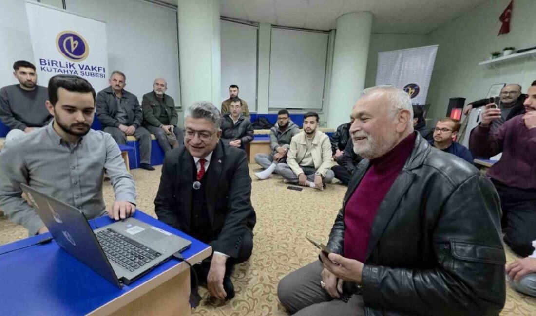 Kütahya’da Birlik Vakfı’nın sahur programına İçişleri Bakan Yardımcısı Ali Çelik,