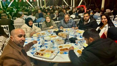 İzmir’de yaşayan Kütahya Karamancalılar, Ramazan ayının manevi atmosferinde düzenlenen iftar