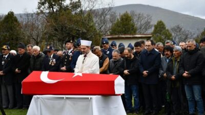 Kütahya’nın Tavşanlı ilçesinde yaşayan 73 yaşındaki Kıbrıs Gazisi Selahattin Akmes,