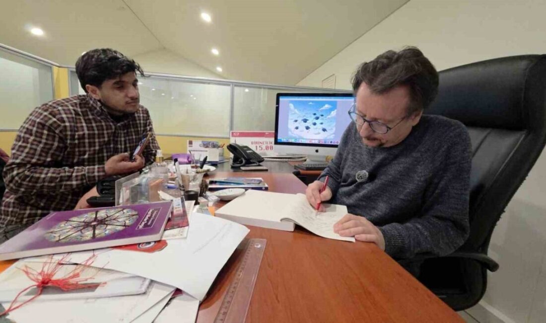 Kütahya Dumlupınar Üniversitesi Öğretim Görevlisi ve illüstrasyon sanatçısı Adem Dönmez,