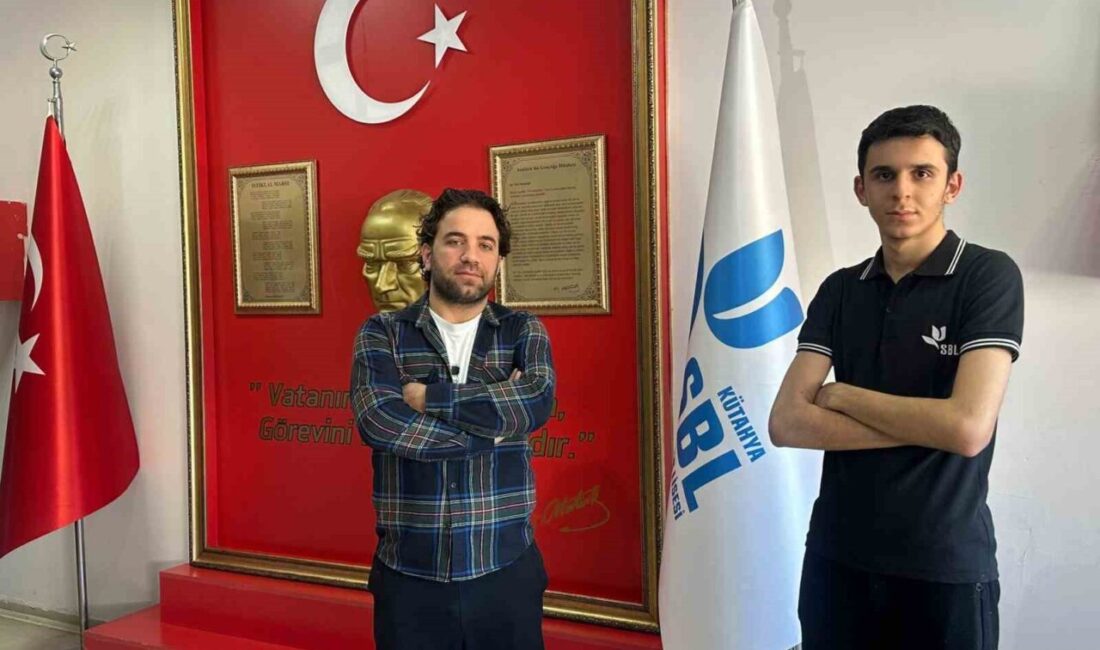Kütahya Aysel Selahattin Erkasap Sosyal Bilimler Lisesi öğrencisi Berkay İnandım,