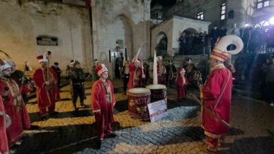 Kütahya’da Ramazan ayı dolasıyla düzenlenen mehter konseri vatandaşlardan yoğun ilgi