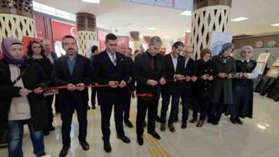 Kütahya’da, Peygamber Efendimiz’in doğumunun 1500. yılı anısına hat, tezhip ve