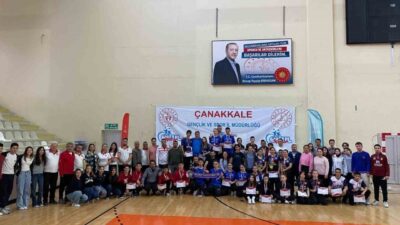 Çanakkale’de düzenlenen Okul Sporları Floor Curling Bölge Şampiyonası’nda önemli bir