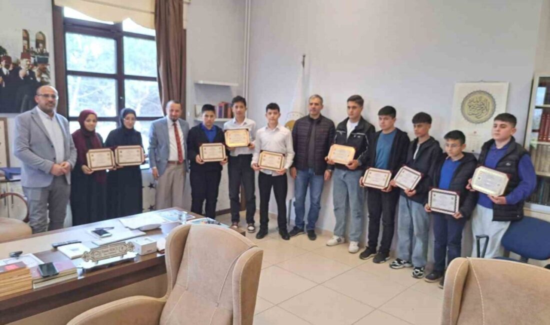 Simav ilçesinde 2026 yılı 1. dönem hafızlık tespit sınavında başarılı