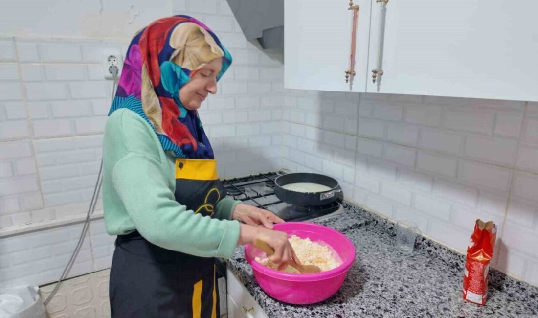 Kütahya’nın Gediz ilçesinde yıllardır butik pastane işleten usta Hanife Can,