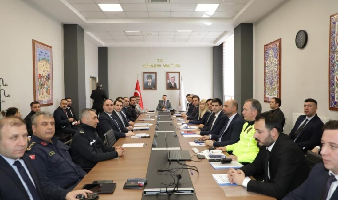 Kütahya’da güvenlik ve asayiş konularının ele alındığı İl Güvenlik ve