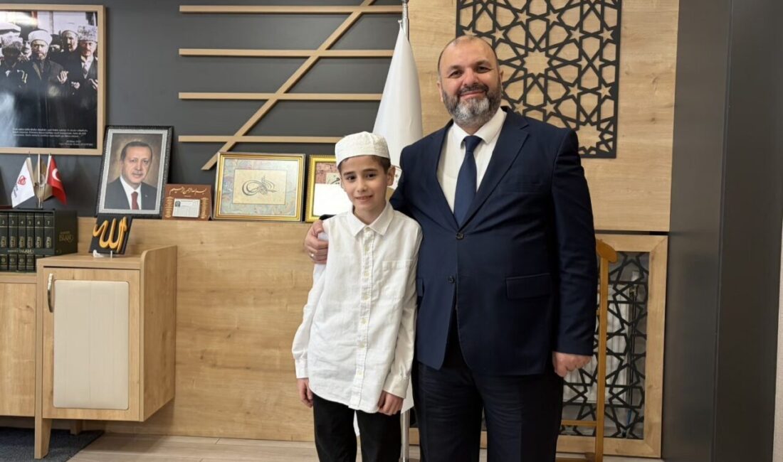 Kütahya Müftülüğü’ne bağlı Emir Sultan Kur’an Kursu’nda eğitim gören Ömer