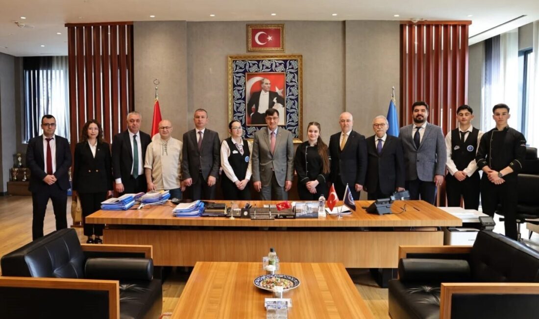 Kütahya Belediyesi, şehrin turizm potansiyelini artırmaya yönelik çalışmalar kapsamında önemli