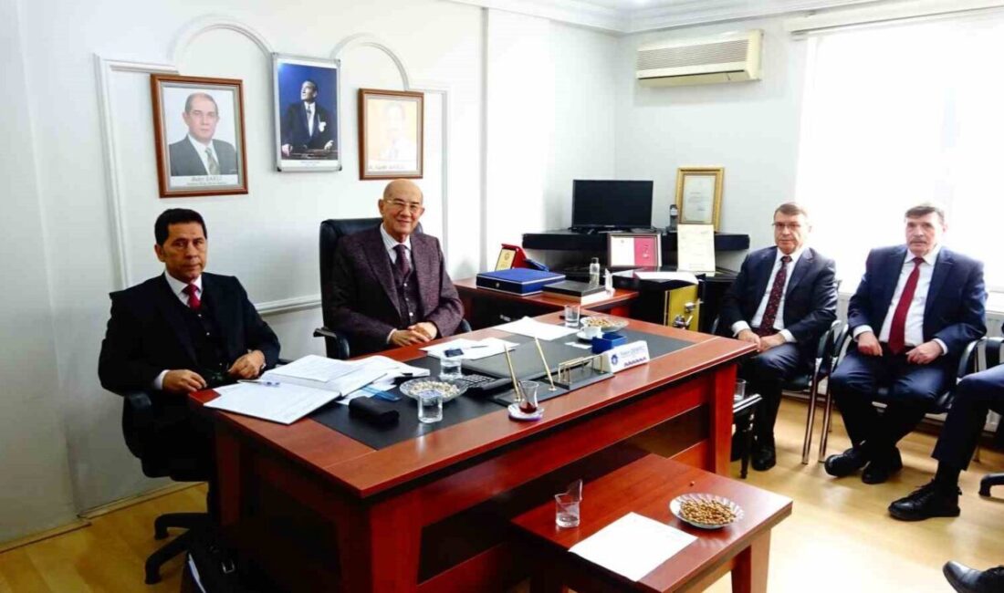 Kütahya’nın Tavşanlı ilçesinde düzenlenen bölge toplantısına, 7. Bölge Birliği Başkanı