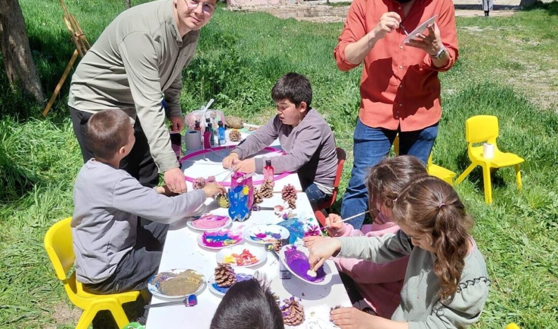 Kütahya’nın Hisarcık ilçesinde örnek bir eğitim etkinliği hayata geçirildi. Atatürk
