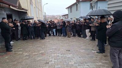 Kütahya’nın Hisarcık ilçesinde, umre ibadetini yerine getirmek üzere yola çıkacak