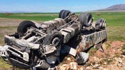 Kütahya’nın Altıntaş ilçesinde kontrolden çıkan kamyonun devrilmesi sonucu sürücüsü yaralandı.