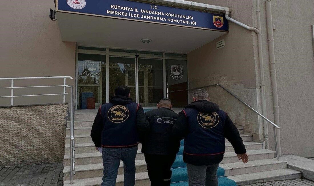 Kütahya İl Jandarma Komutanlığı emrinde görevli JASAT ekipleri ve ilçe