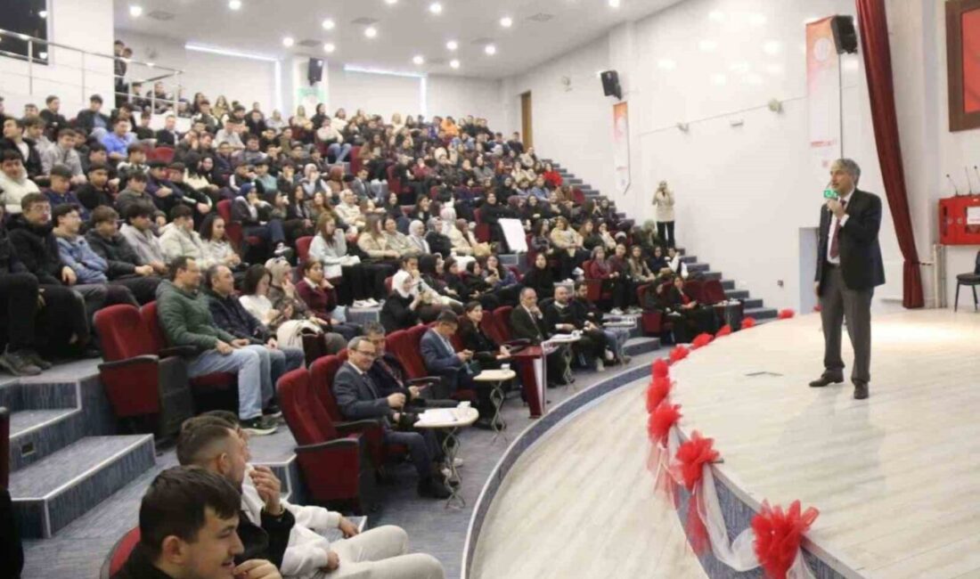 Kütahya’da, gençlerin iş hayatına daha bilinçli hazırlanması amacıyla yürütülen çalışmalar