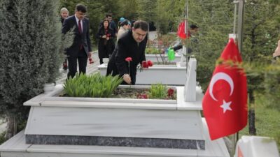 Kütahya Valisi Musa Işın, Polis Haftası kapsamında Polis Şehitliği ile