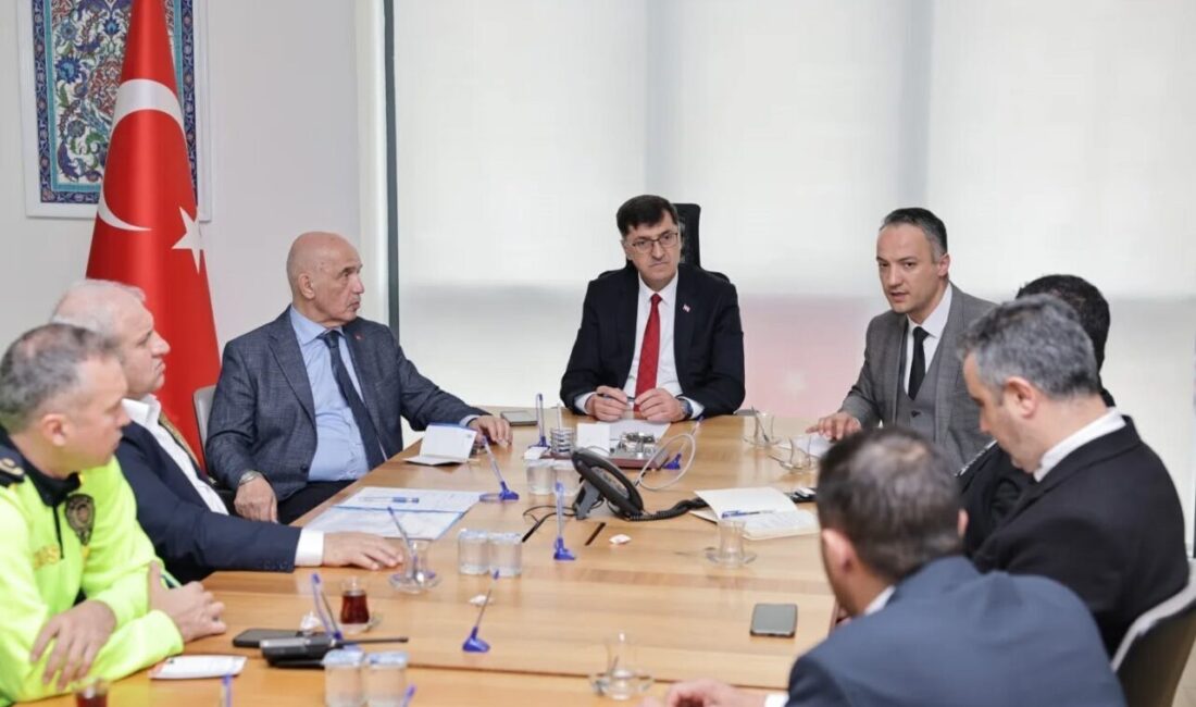 Kütahya Belediyesi tarafından şehrin ulaşım geleceğine yön verecek “Ulaşım Master