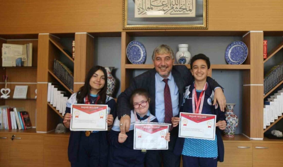 Kütahya İl Milli Eğitim Müdürü Mustafa Yılmaz, Samsun’da düzenlenen “Okul