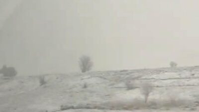 Kütahya ile Altıntaş arasındaki bölgede bugün öğleden sonra başlayan kar