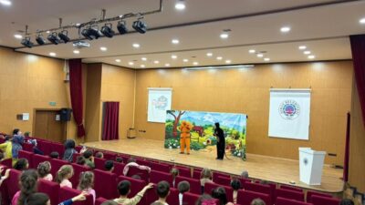 Kütahya’nın Simav ilçesinde 4-6 yaş Kur’an kursu öğrencileri, düzenlenen etkinlikle