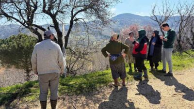 Simav İlçe Tarım ve Orman Müdürlüğü tarafından üreticiler ilçede etkili