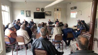 Kütahya’nın Tavşanlı ilçesinde üreticilere yönelik bilgilendirme eğitimi gerçekleştirildi. Tavşanlı İlçe