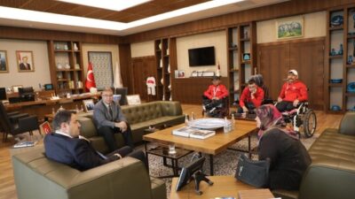 Kütahya Valiliği ev sahipliğinde gerçekleşen kabulde, Musa Işın, Kütahya Engelliler