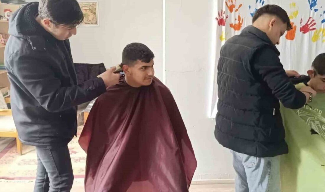 Kütahya’nın Altıntaş ilçesinde Engelliler Haftası dolayısıyla anlamlı bir etkinlik gerçekleştirildi.