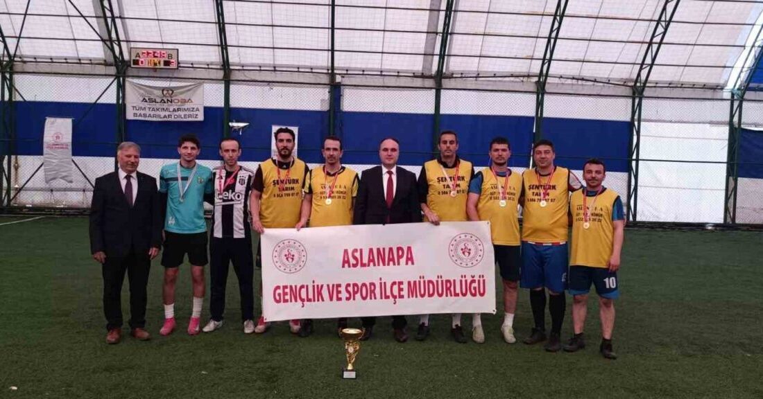 Kütahya’nın Aslanapa ilçesinde, Gençlik Haftası etkinlikleri kapsamında düzenlenen kurumlar arası