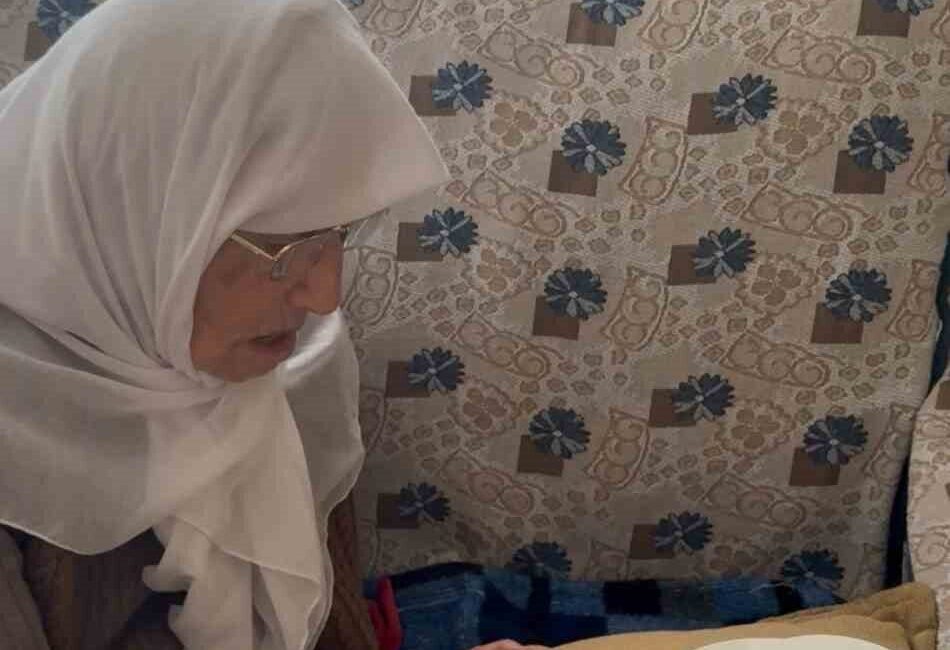 Kütahya’nın Gediz Belediyesi ilçede yaşayan yaşlı, kimsesiz ve dezavantajlı vatandaşların