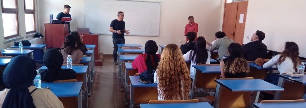 Kütahya Dumlupınar Üniversitesi (DPÜ) Domaniç Hayme Ana Meslek Yüksekokulu Sosyal