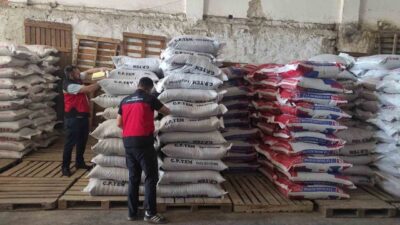Kütahya’nın Emet ilçesinde yem bayilerine yönelik denetimler yapıldı. İlçe Tarım