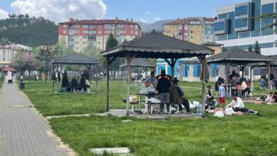 Kütahya’da uzun süredir etkili olan yağışlı havaların ardından güneşin yüzünü