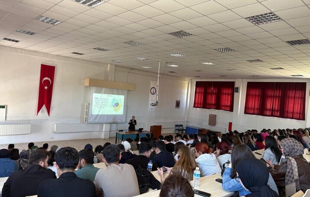 Kütahya Dumlupınar Üniversitesi (DPÜ) Hisarcık Meslek Yüksekokulunda (MYO), “Gençlik İçin