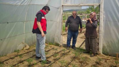 Kütahya’nın Hisarcık ilçesinde üreticilere yönelik sebze yetiştiriciliği bilgilendirme çalışması gerçekleştirildi.