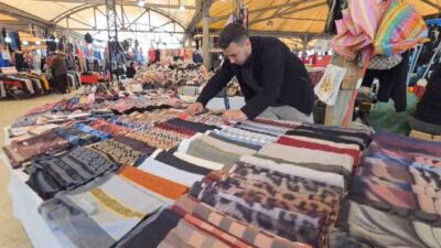 Kurban Bayramı’na sayılı günler kala Kütahya’da geleneksel bayram pazarı hareketliliği