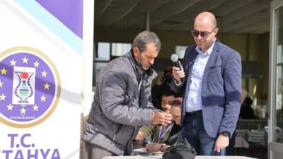 Kütahyadan Belediyesi tarafından yaklaşan Kurban Bayramı öncesinde canlı hayvan pazarında