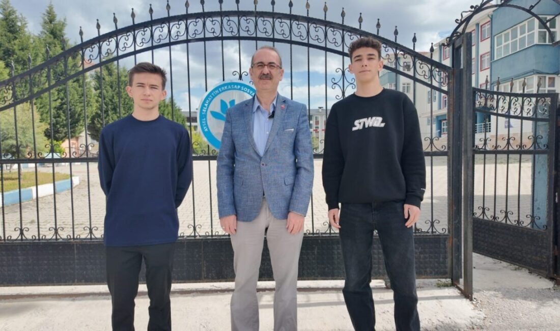 Kütahya’da lise 10. sınıf öğrencisi İbrahim Sait Varyemez ve Semih