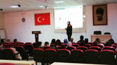 Kütahya Dumlupınar Üniversitesi (DPÜ) Şaphane Meslek Yüksekokulu (MYO) öğrencilerine Kimyasal,