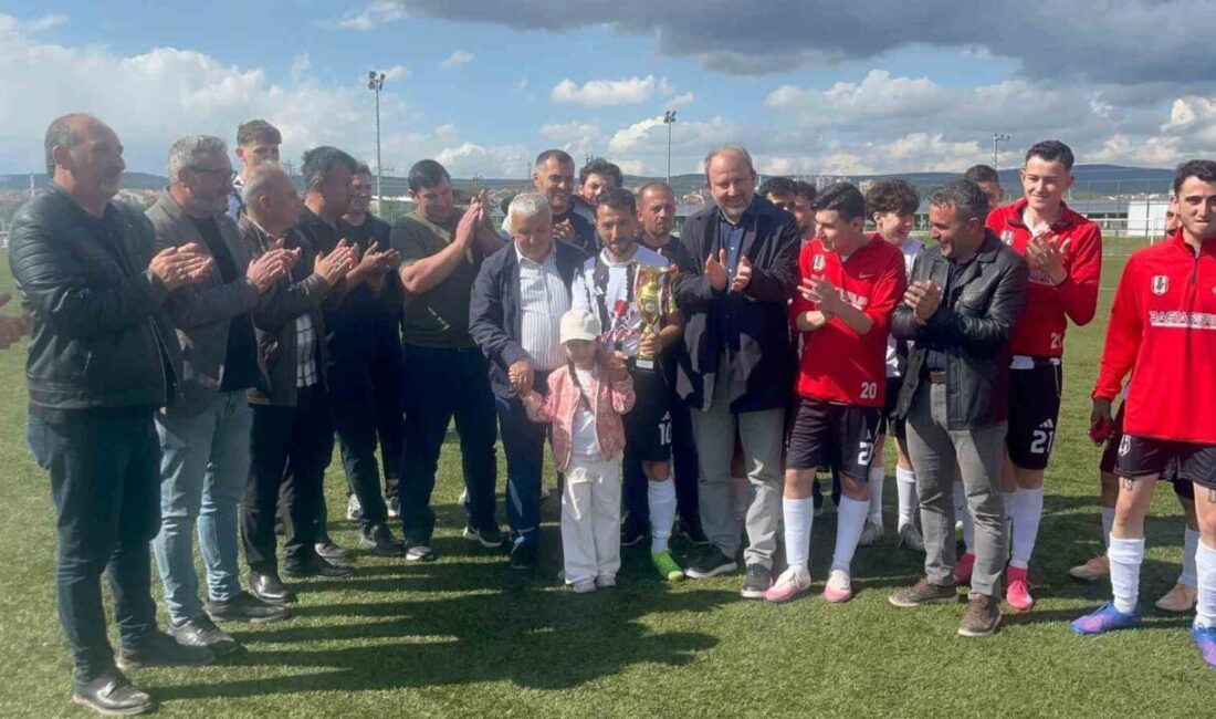Kütahya 2. Amatör Küme’de mücadele eden Göbelspor, sezonu namağlup şampiyon