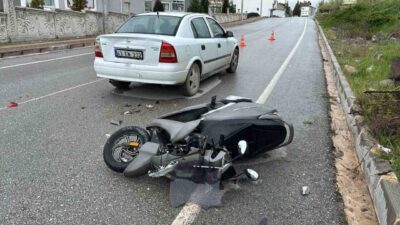 Kütahya’nın Tavşanlı ilçesinde motosikletin otomobile arkadan çarpması sonucu meydana gelen